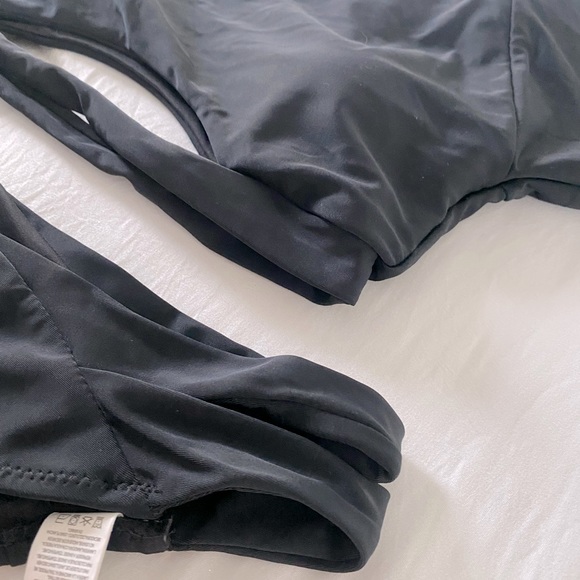 NWT - Picture 2 of 3